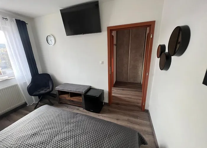 Restaurace Pyramida Gasthof 3*